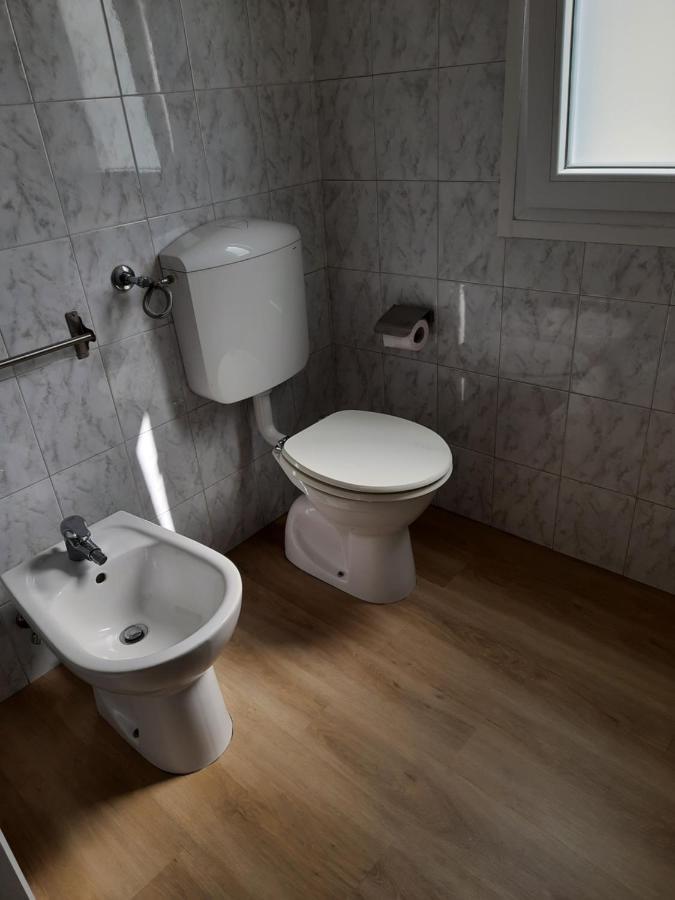 Marco'S Apartment -Ideale Per Venezia- Mestre Luaran gambar